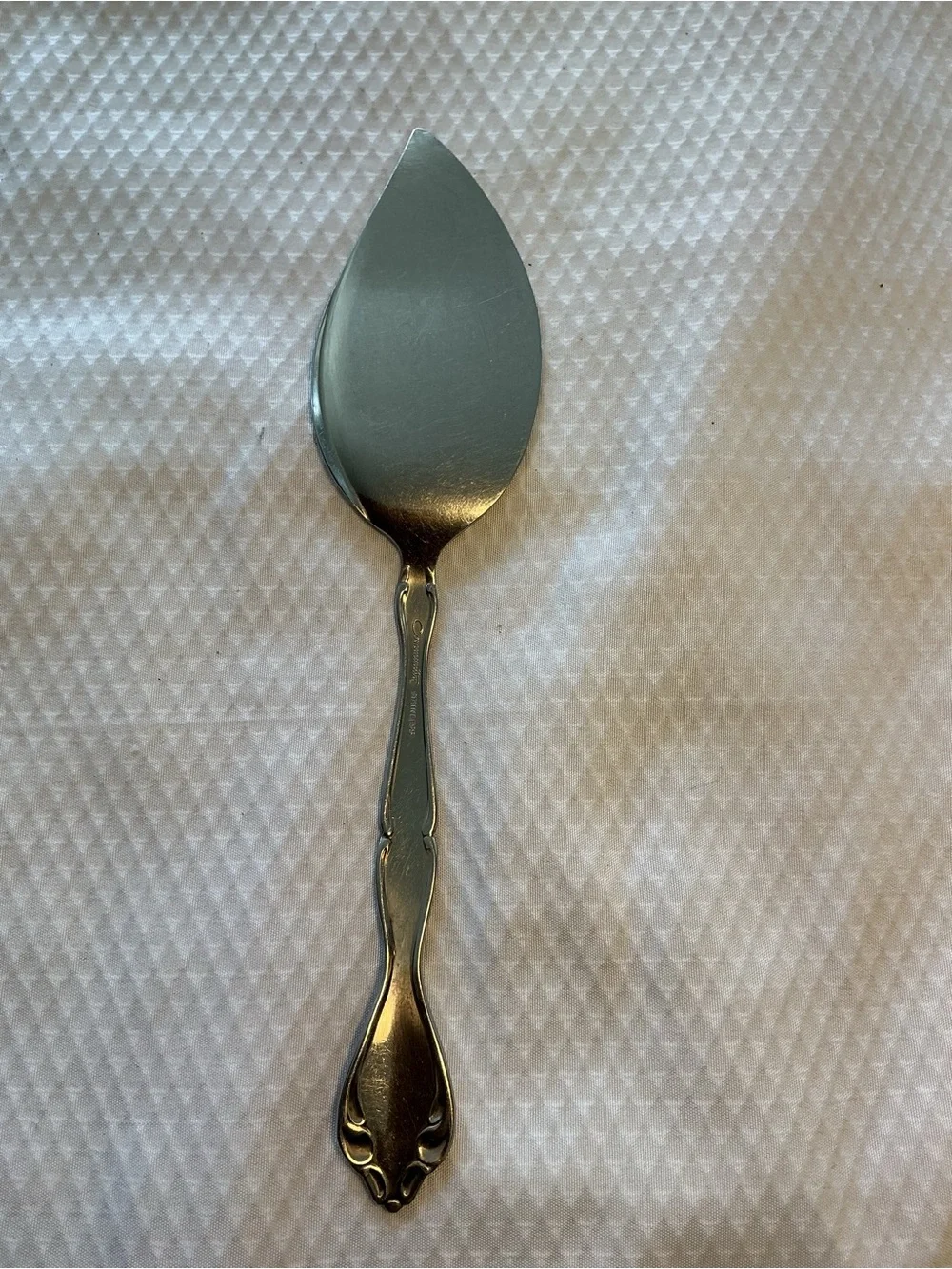 Vtg,Classic Silver Tone Serving Utensil Trio - Decorative Handles